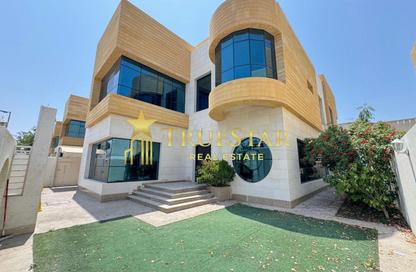 Villa - 5 Bedrooms - 6 Bathrooms for rent in Jumeirah 2 Villas - Jumeirah 2 - Jumeirah - Dubai