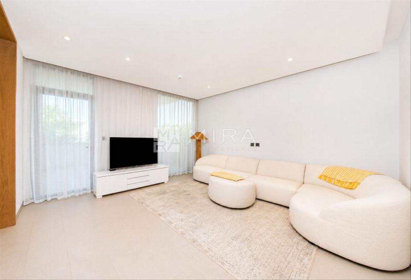 Fully Furnished |Resort Lifestyle|Open To Offers photo 16