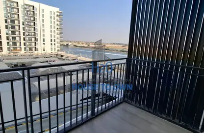Apartment - Studio - 1 Bathroom for rent in Waters Edge - Yas Island - Abu Dhabi