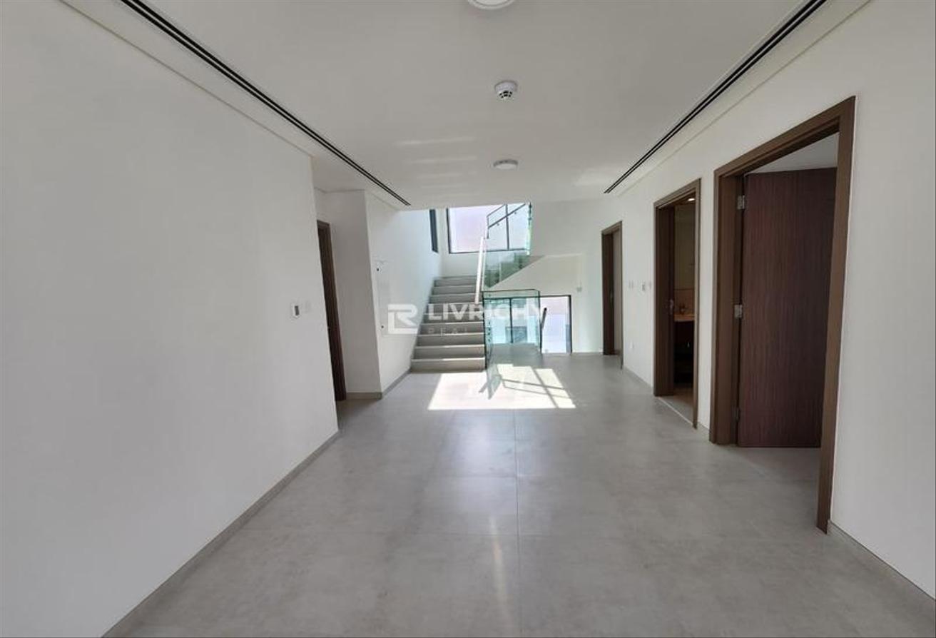 FAMILY VILLA | 4BR + MAID | PRIME LOCATION photo 6