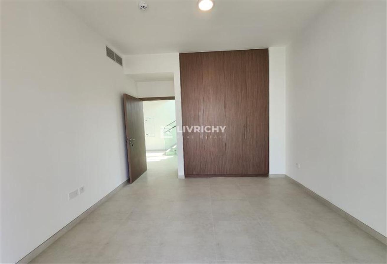 FAMILY VILLA | 4BR + MAID | PRIME LOCATION photo 11