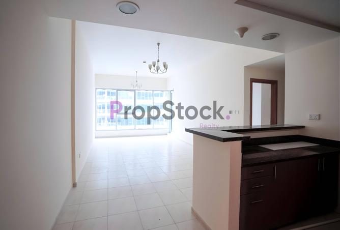 73840703 - Property Image 2