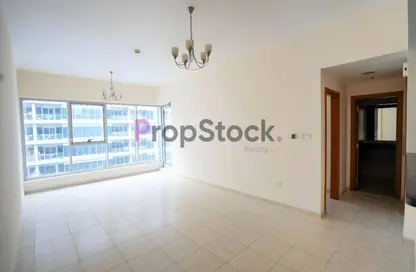 شقة - غرفة نوم - 1 حمام للبيع في سكاي كورتس تاور E - أبراج سكاي كورتس - مجمع دبي ريزيدنس - دبي لاند - دبي