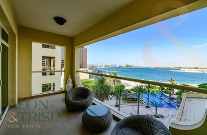 Apartment - 4 Bedrooms - 2 Bathrooms for rent in Al Das - Shoreline Apartments - Palm Jumeirah - Dubai