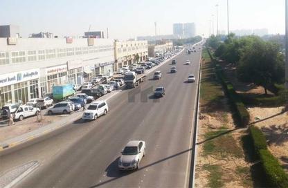 Shop - Studio for rent in Mussafah Industrial Area - Mussafah - Abu Dhabi