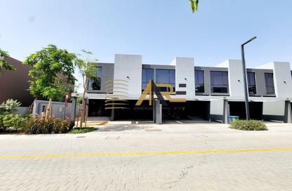 Townhouse - 3 - 4 for rent in Robinia - Masaar - Tilal City - Sharjah