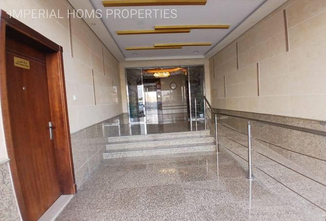 75404353 - Property Image 3