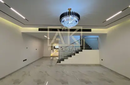 فيلا - 3 غرف نوم - 4 حمامات للايجار في مسكن الامير - منطقة 11 - قرية جميرا الدائرية - دبي