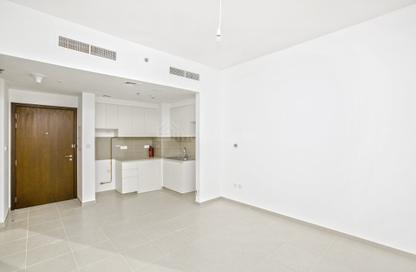 Apartment - 1 Bedroom - 1 Bathroom for rent in Zahra Apartments 2B - Zahra Apartments 2 - Zahra Apartments - Town Square - Dubai