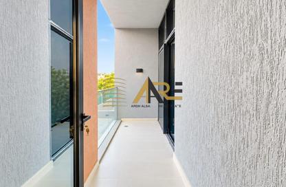 Townhouse - 4 - 5 for rent in Saro - Masaar - Tilal City - Sharjah