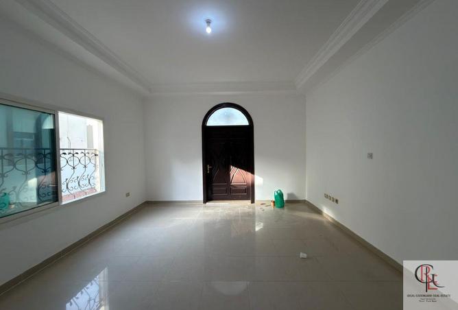 80705851 - Property Image 2