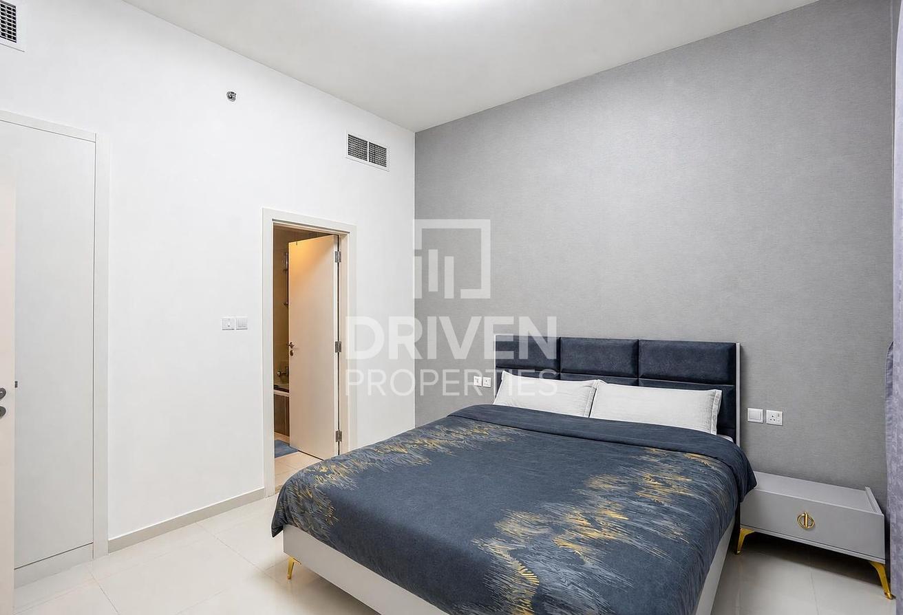 Furnished | Lowest Price | Chiller Free |Pool View photo 10