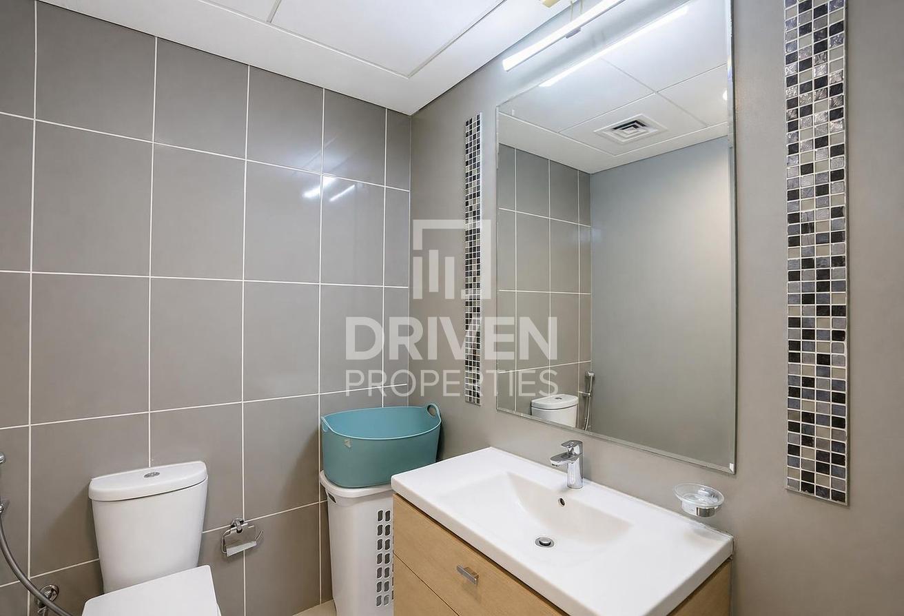 Furnished | Lowest Price | Chiller Free |Pool View photo 16