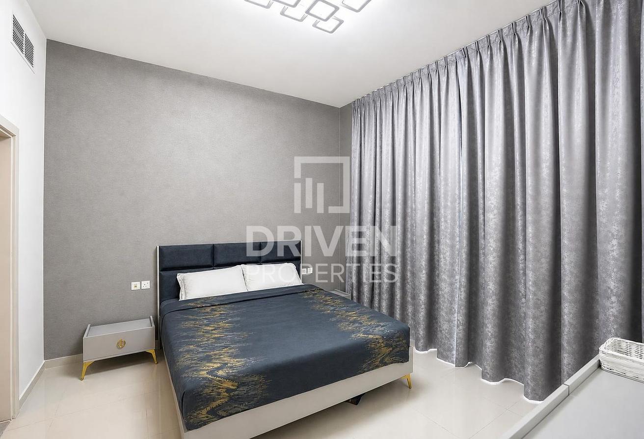 Furnished | Lowest Price | Chiller Free |Pool View photo 9