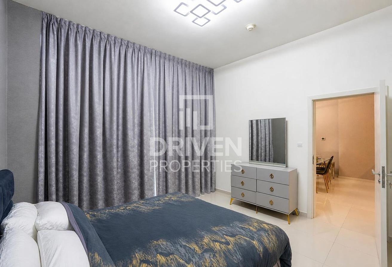 Furnished | Lowest Price | Chiller Free |Pool View photo 11