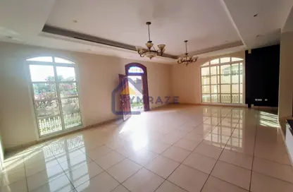 فيلا - 5 غرف نوم - 7 حمامات للايجار في منطقة القرهود - دبي