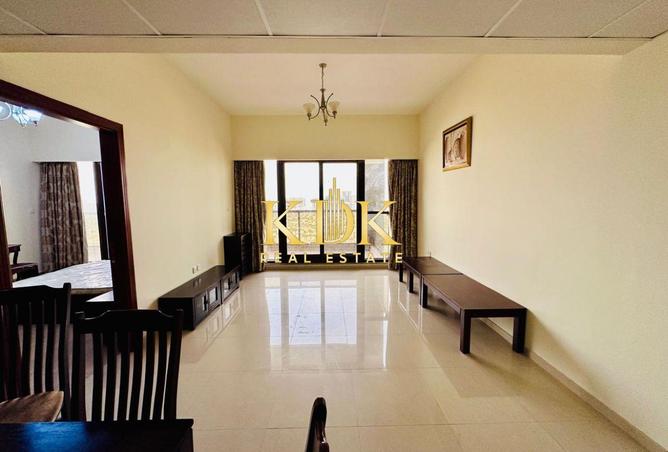 82806751 - Property Image 2