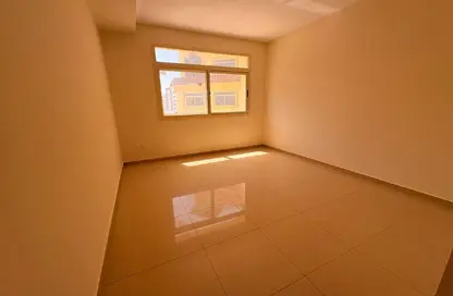 Apartment - 3 Bedrooms - 3 Bathrooms for rent in Muweileh Community - Muwaileh Commercial - Sharjah