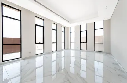 Villa - 5 Bedrooms - 7 Bathrooms for rent in Al Aweer 1 - Al Aweer - Dubai