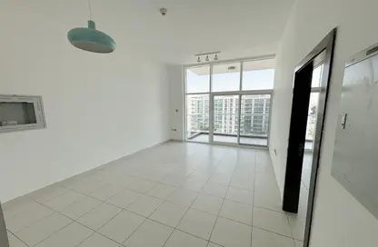 شقة - غرفة نوم - 2 حمامات للايجار في جليتز 1 - جليتز - ستوديو سيتي - دبي