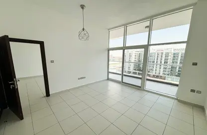 شقة - غرفة نوم - 2 حمامات للايجار في جليتز 1 - جليتز - ستوديو سيتي - دبي