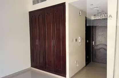 Apartment - 1 Bathroom for rent in Al Barsha 1 - Al Barsha - Dubai