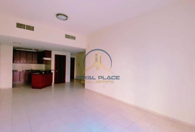 77365177 - Property Image 2