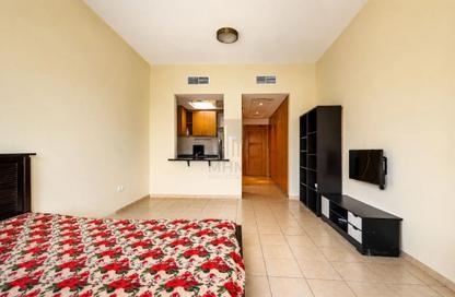 Apartment - Studio - 1 Bathroom for rent in Building 226 - Mogul Cluster - Discovery Gardens - Dubai