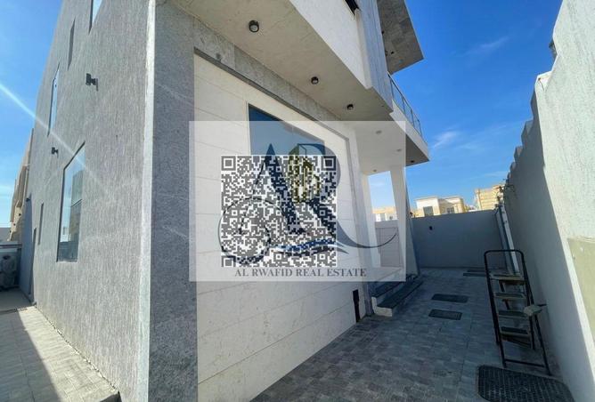 98260124 - Property Image 3