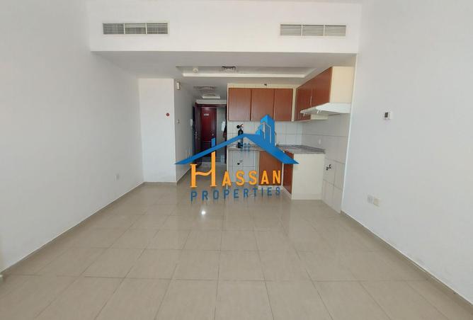 100422814 - Property Image 2