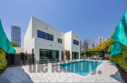 Villa - 5 Bedrooms - 6 Bathrooms for sale in Meadows 2 - Meadows - Dubai