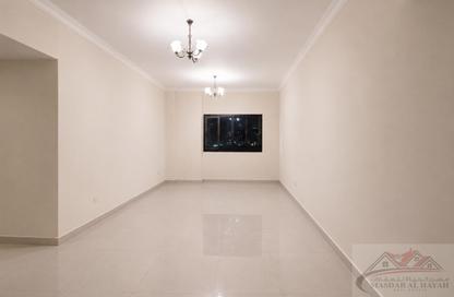 Apartment - 2 Bedrooms - 3 Bathrooms for rent in Muwaileh 29 Building - Muwaileh - Sharjah