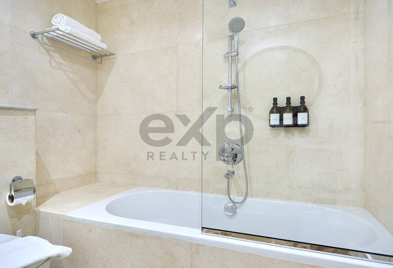 Fully Upgraded | Furnished Luxury Duplex | Bills Incl photo 23