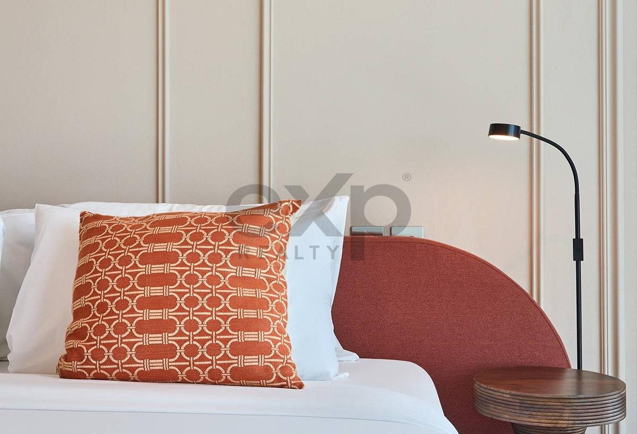 Fully Upgraded | Furnished Luxury Duplex | Bills Incl photo 25