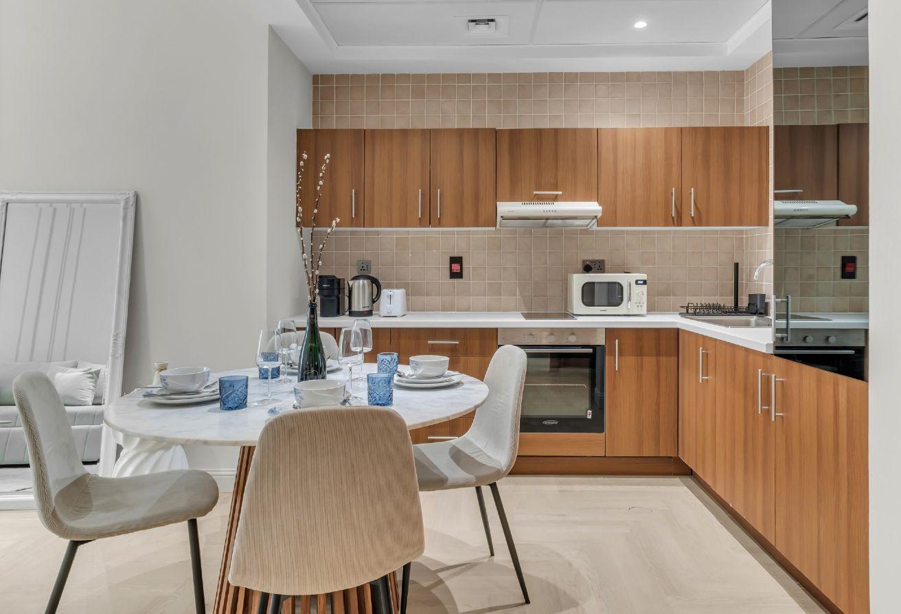 Upgraded bright 1BR|Wide balcony| Luxury Furnished photo 9