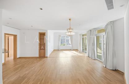Apartment - 3 - 4 for rent in Al Khushkar - Shoreline Apartments - Palm Jumeirah - Dubai