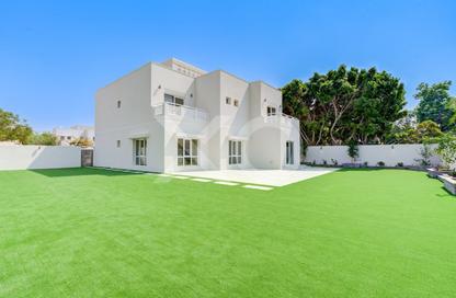 Villa - 5 - 5 for rent in Meadows 6 - Meadows - Dubai