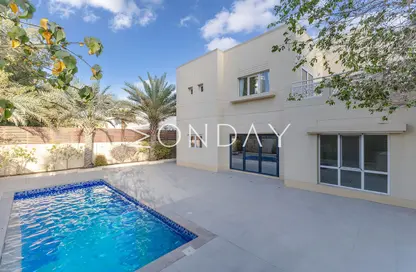 Villa - 4 Bedrooms - 4 Bathrooms for sale in Meadows 2 - Meadows - Dubai