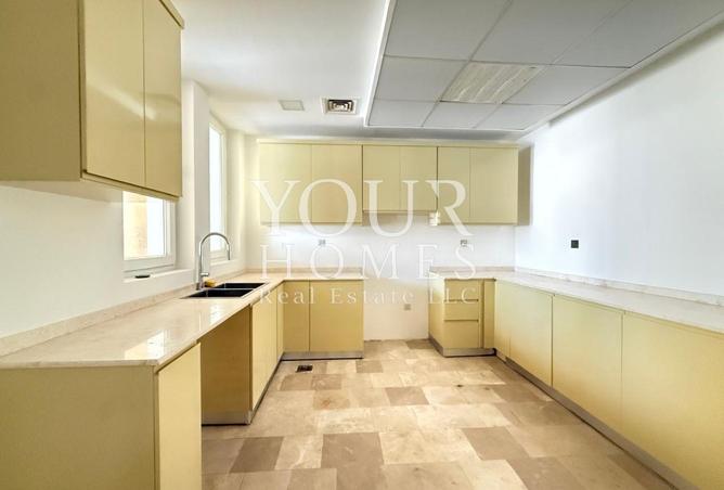 128364950 - Property Image 3