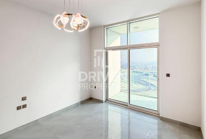 74232160 - Property Main Image