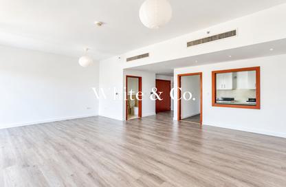 Apartment - 2 - 3 for sale in Rimal 6 - Rimal - Jumeirah Beach Residence - Dubai