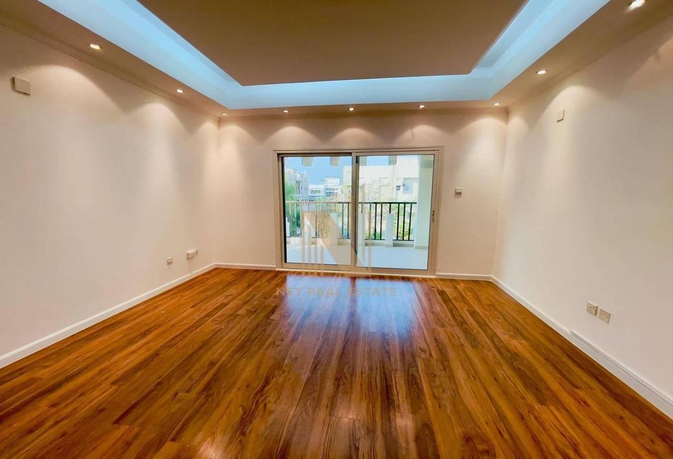 Huge Garden I Prime Location I Available Now photo 5