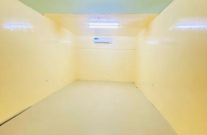 Labor Camp - Studio - 7+ Bathrooms for rent in M-26 - Mussafah Industrial Area - Mussafah - Abu Dhabi