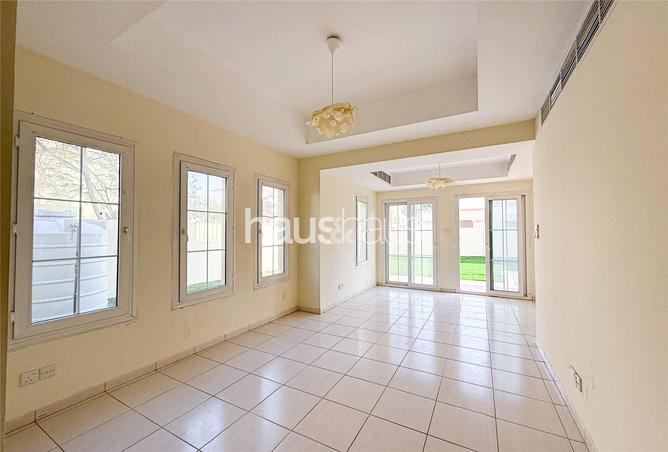 56942297 - Property Image 2