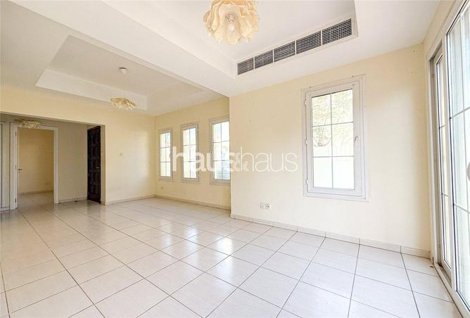 56942297 - Property Image 3
