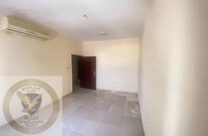 شقة - غرفة نوم - 2 حمامات للايجار في مساكن كورنيش عجمان - طريق كورنيش عجمان - عجمان