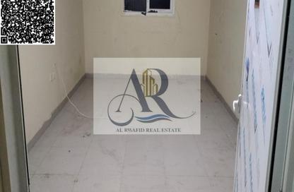 Labor Camp - Studio - 7+ Bathrooms for rent in Ali Mousa Building - Al Sajaa Industrial - Al Sajaa - Sharjah