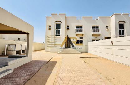 Villa - 3 - 4 for rent in Oasis Villas - Barashi - Al Badie - Sharjah