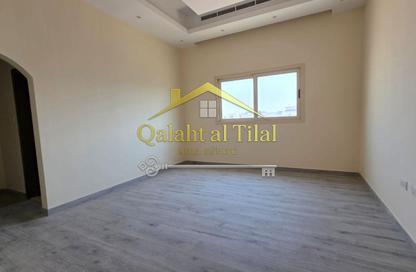 Villa - 5 Bedrooms - 4 Bathrooms for rent in Hoshi - Al Badie - Sharjah