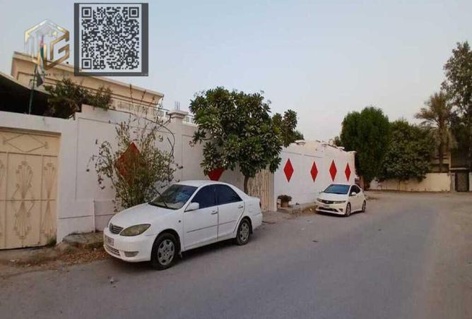 127484857 - Property Image 2